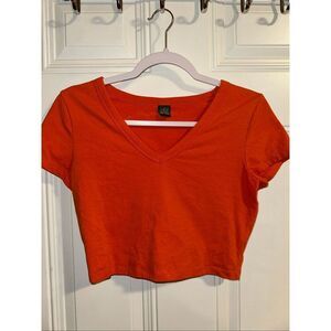 Wild Fable Women’s Short-Sleeve V-Neck Cropped T-Shirt – Orange, Size Medium